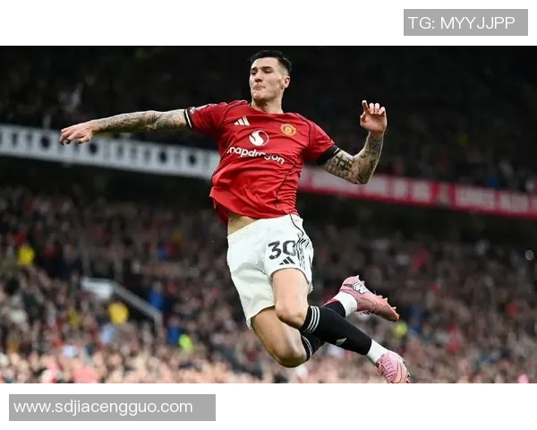 拉门斯比利时国家队首秀表现惊艳7-0零封对手仅触球12次差点冻感冒